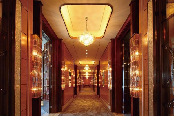 重庆九街夜生活，马云亲证的魅力不夜城