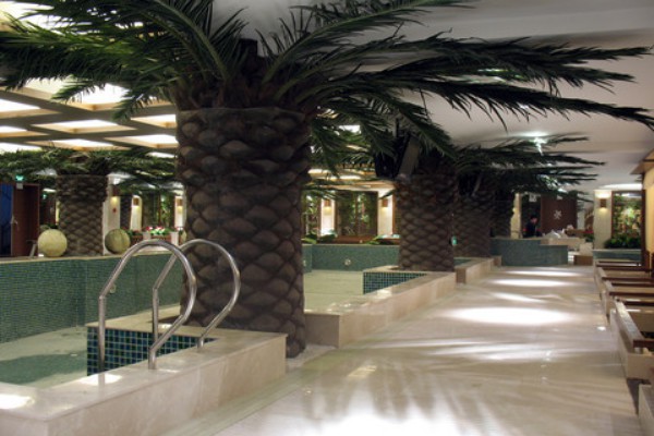 山城夜色璀璨，重庆夜生活示范区全攻略